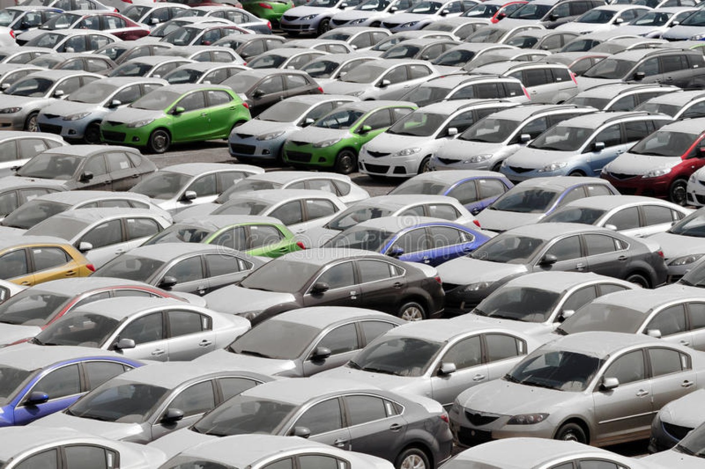 muchos-coches-18538613 (1)
